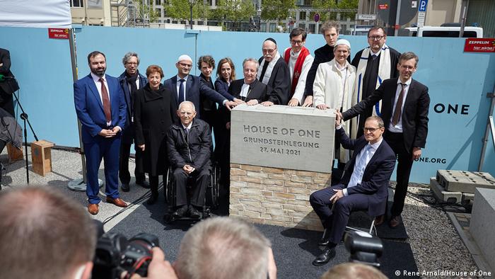 Gedung Pertemuan untuk Umat Islam, Kristen, Yahudi Kini Dibangun di Berlin